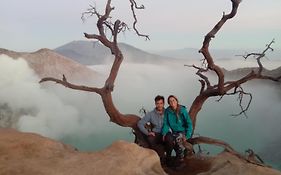 Thalia Homestay & Ijen Bromo Tour